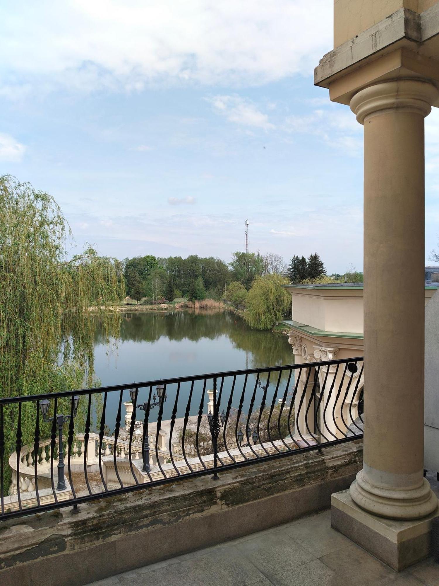 Hotel Venecia Palace Michałowice Kültér fotó